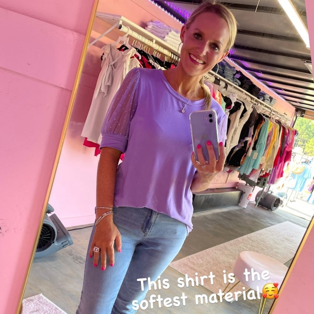 Les Amis Lavender top with Sheer, puff Sleeves💜🌟NWT